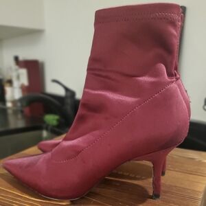 Zara- Gorgeous Burgundy Satiny Sock Booties Ladies Sz.37